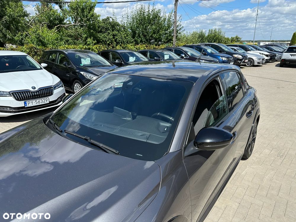 Peugeot 208 - 34