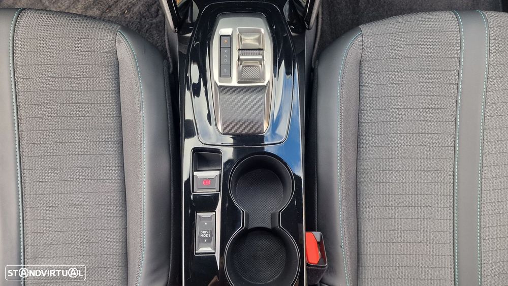 Peugeot e-2008 50 kWh Allure - 29