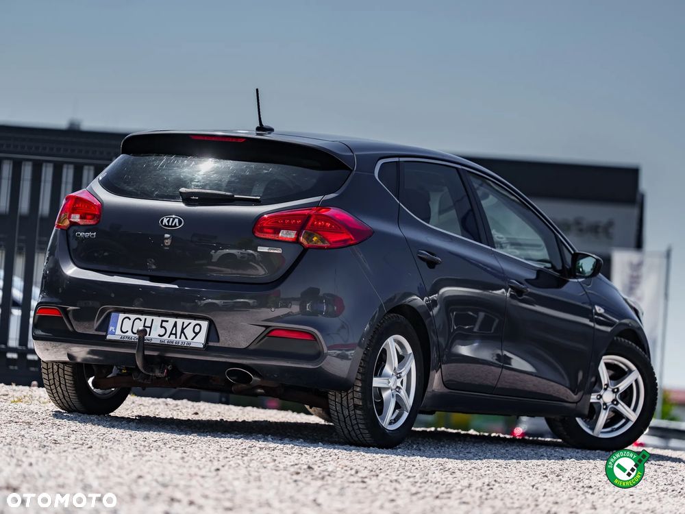 Kia Ceed 1.4 CVVT ISG Spirit - 3