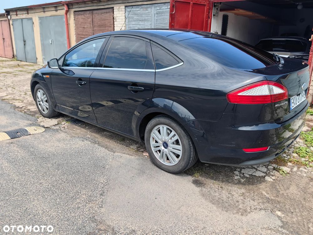 Ford Mondeo 1.8 TDCi Titanium - 16
