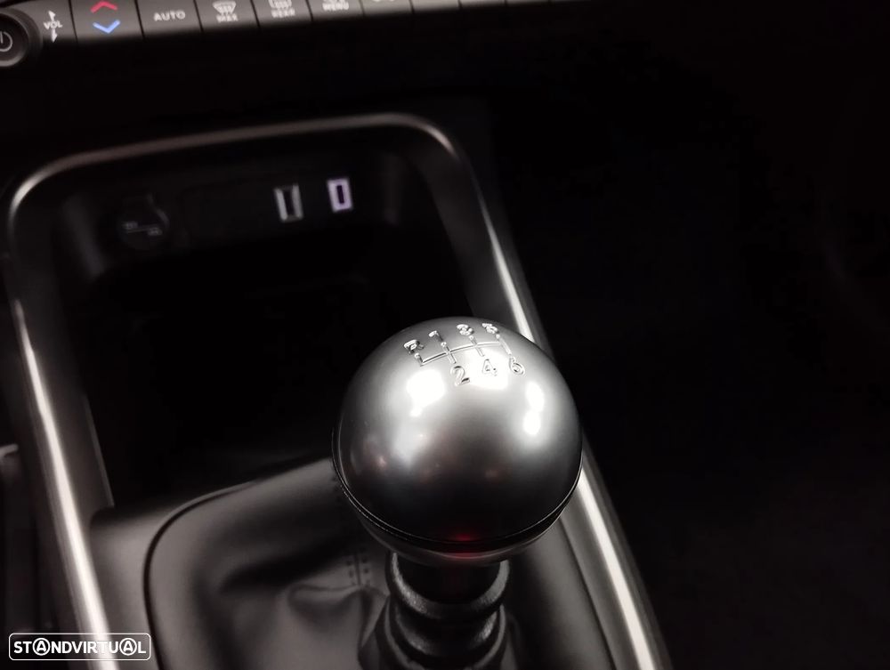 Jeep Avenger 1.2 GSE T3 Altitude - 30