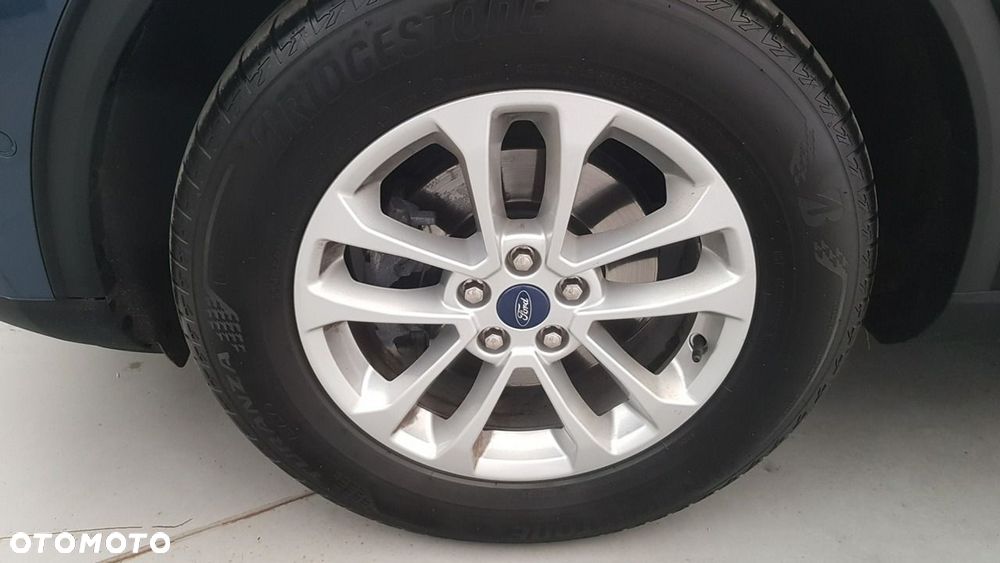 Ford Kuga - 9