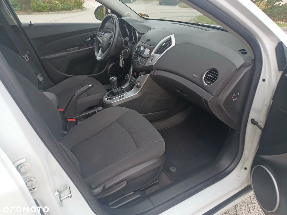 Chevrolet Cruze 1.8 LT - 9