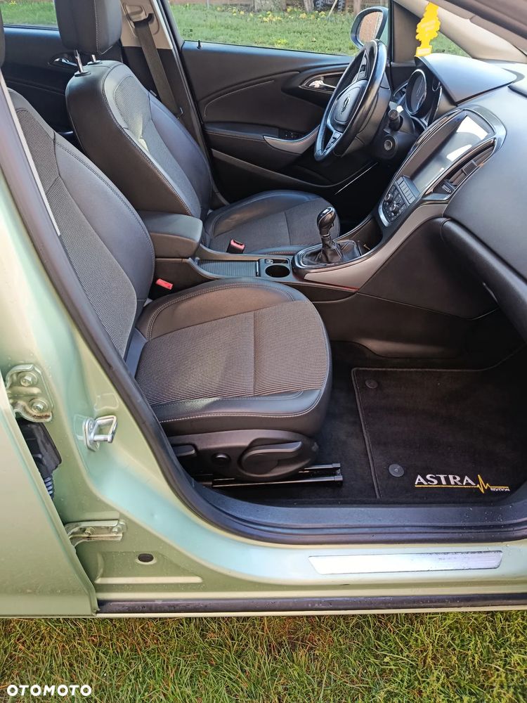 Opel Astra 1.4 T Cosmo - 9