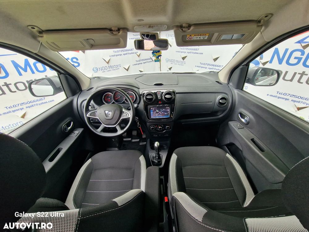 Dacia Lodgy TCe 115 Stepway Celebration - 14