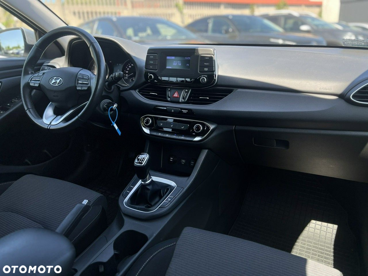 Hyundai i30 1.5 DPI Classic + - 13