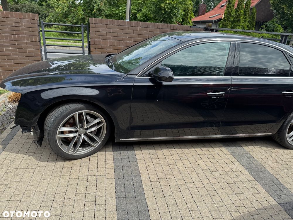 Audi A8 - 1