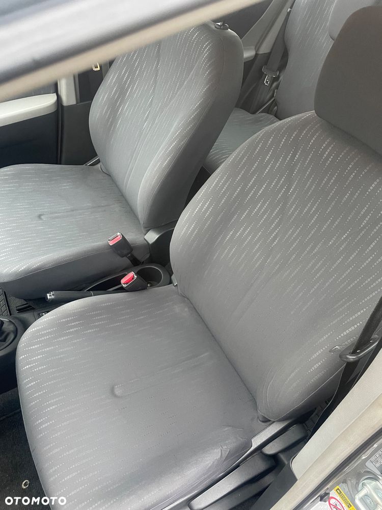 Toyota Yaris 1.4 D-4D - 5