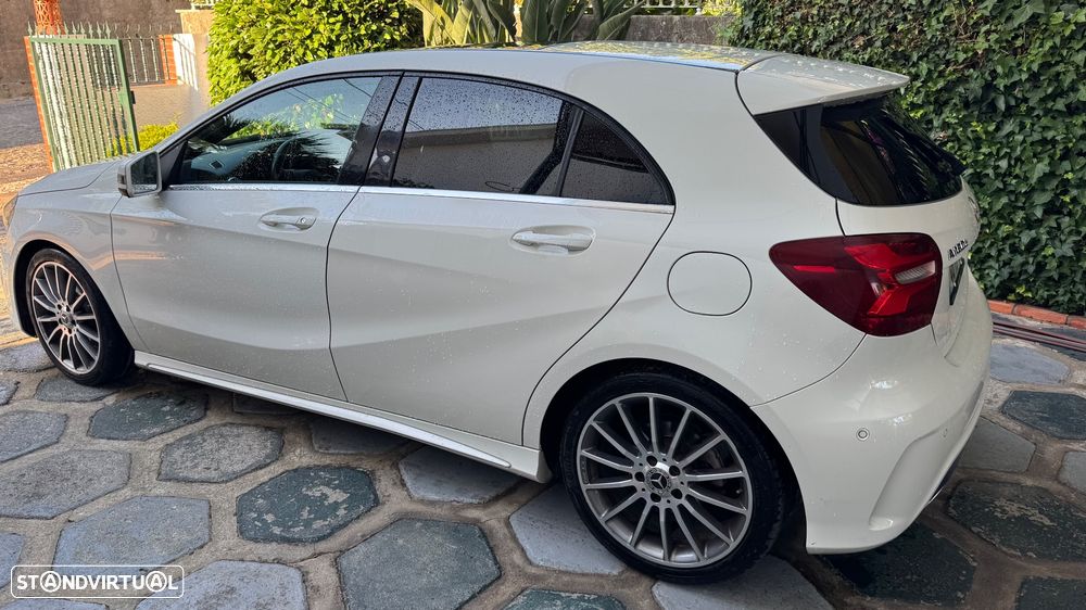 Mercedes-Benz A 180 d AMG Line - 2