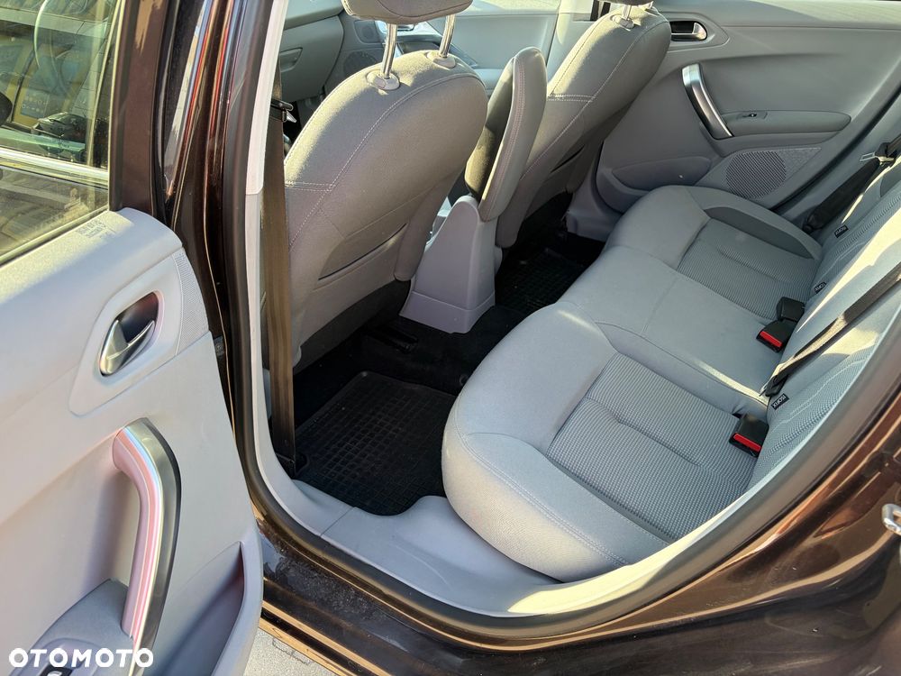 Peugeot 208 1.4 VTi Allure - 26
