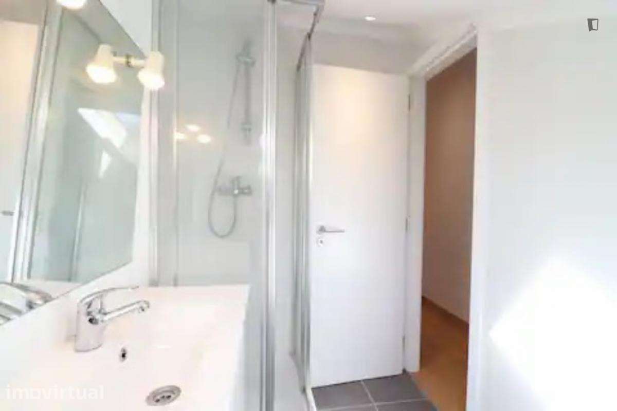 Apartamento com 2 quartos - localizado em Campo de Ourique Lisbon - Grande imagem: 2/31