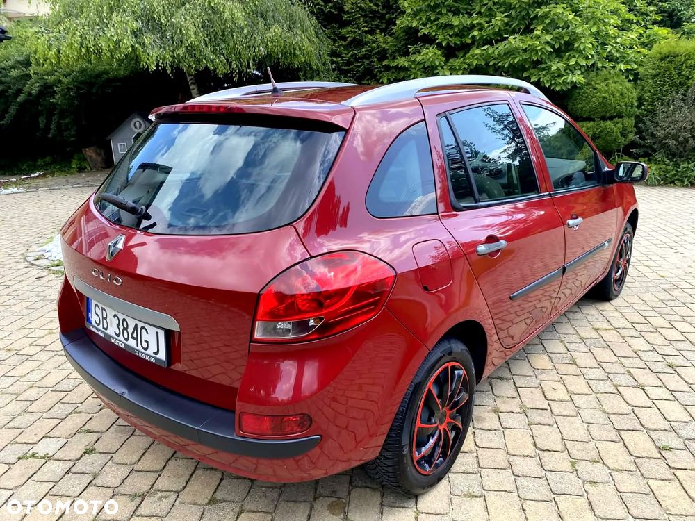 Renault Clio - 33