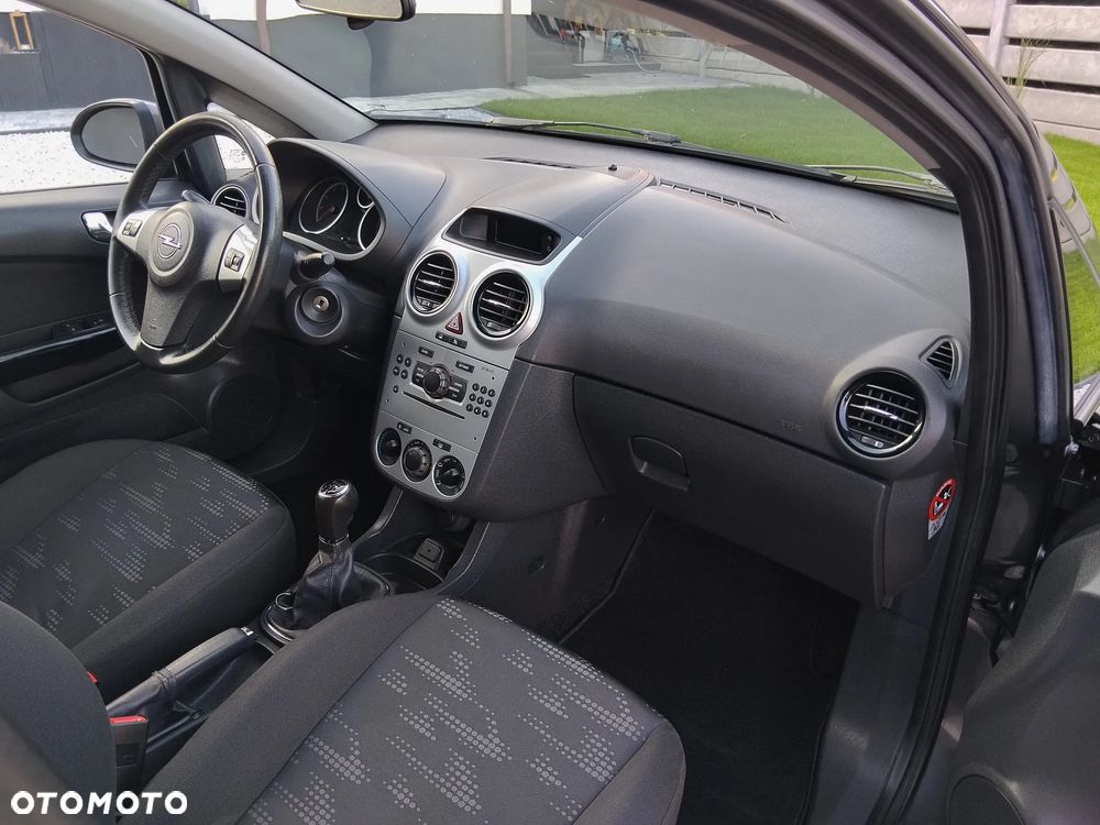 Opel Corsa - 20