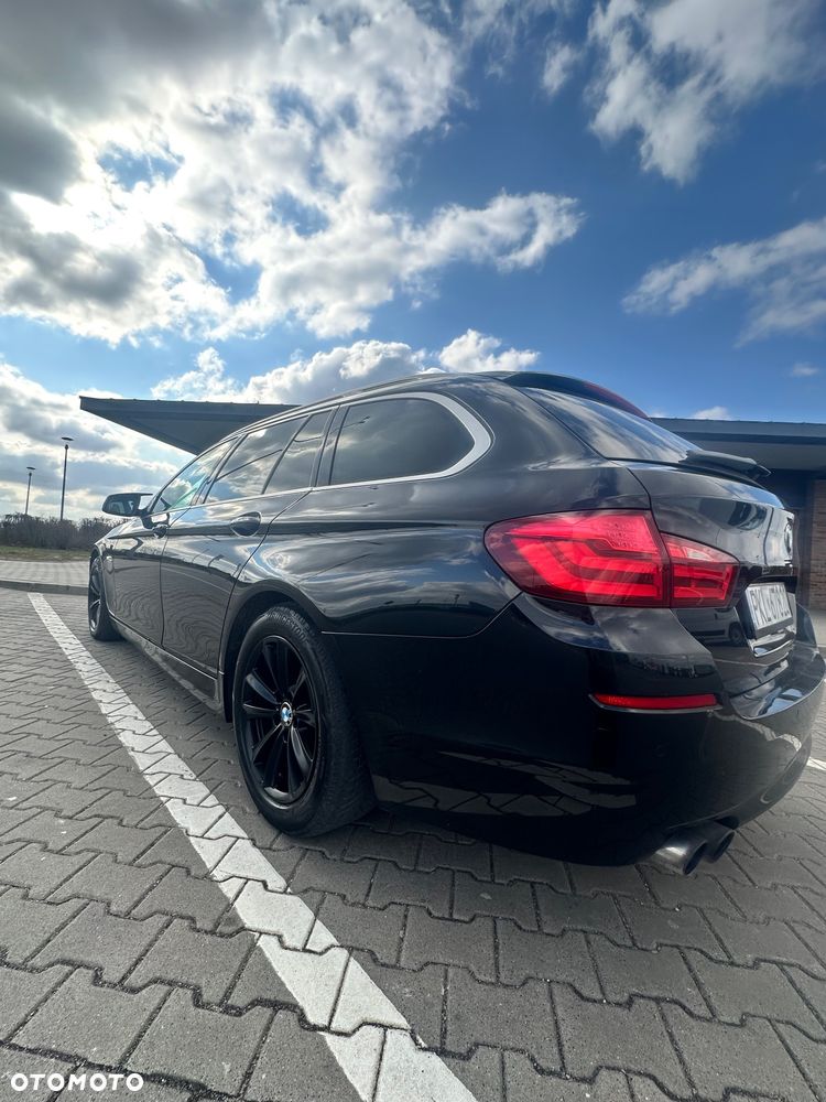 BMW Seria 5 520d Luxury Line - 9
