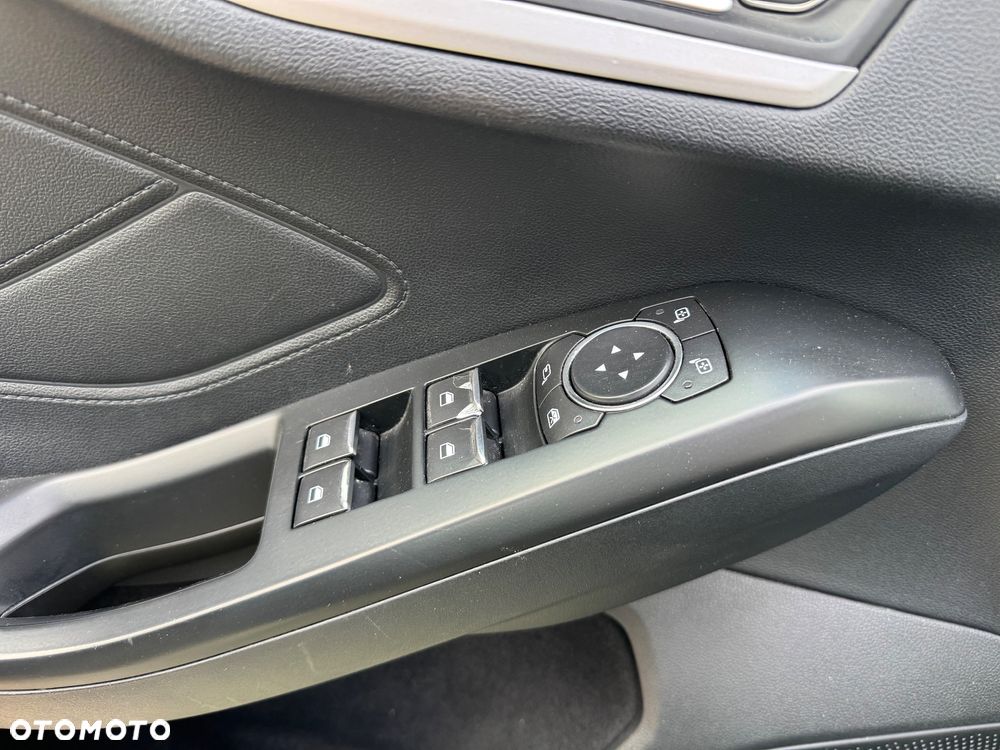 Ford Focus 1.5 EcoBlue STart-Stopp-System TITANIUM - 21