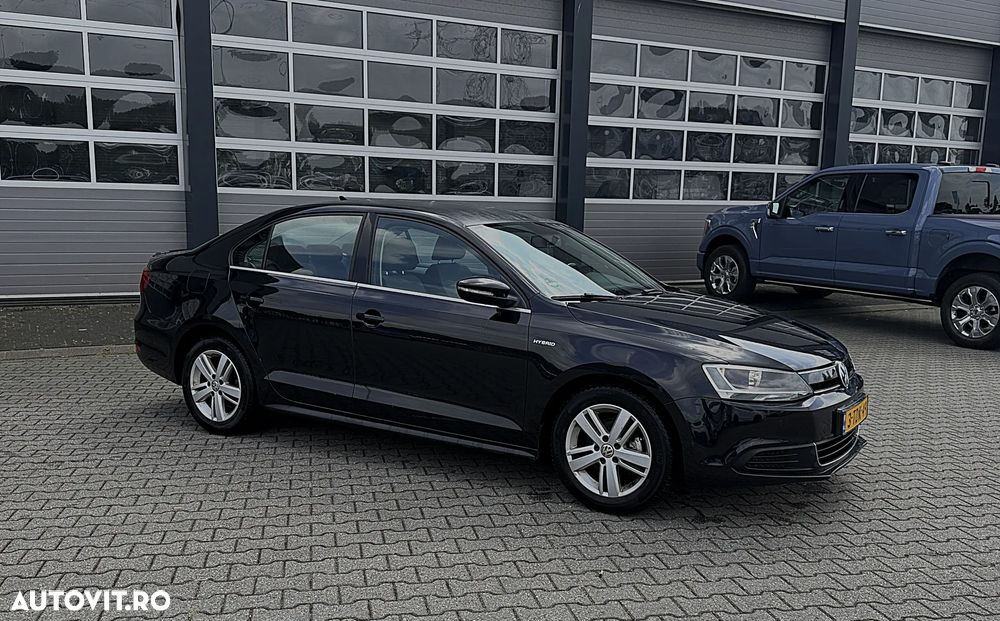 Volkswagen Jetta 1.4 DSG Comfortline - 3