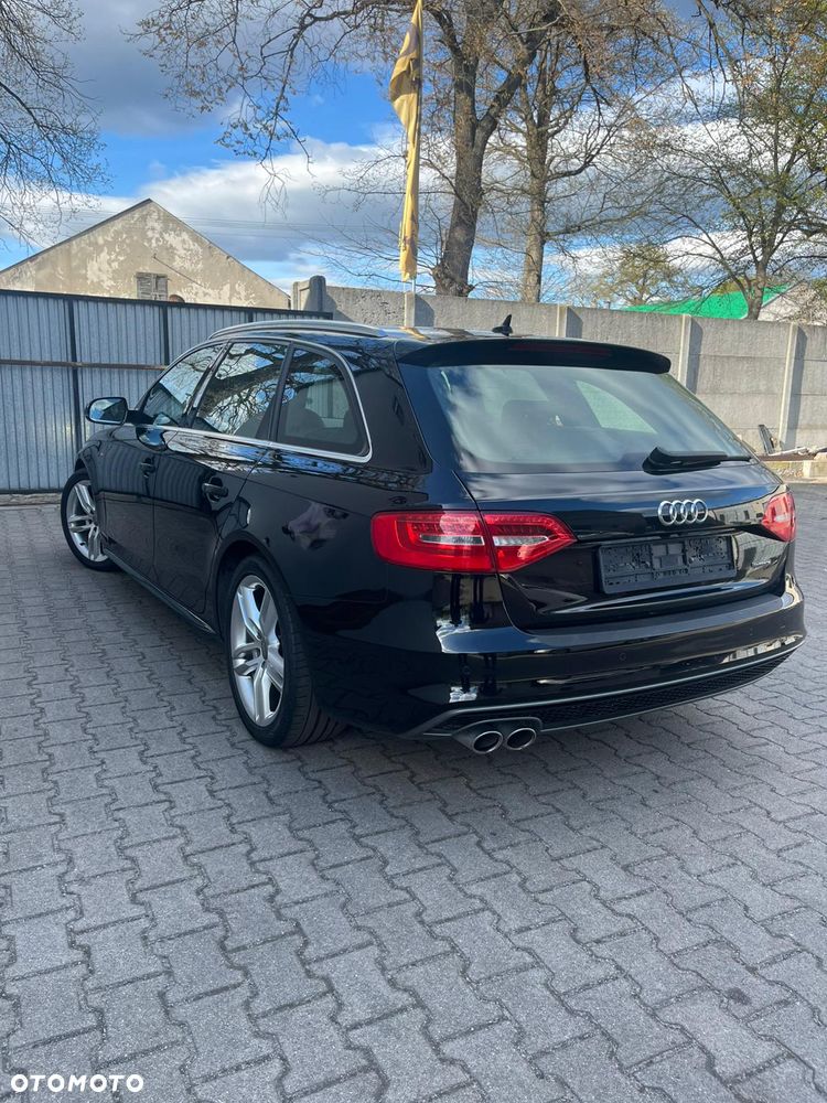 Audi A4 Avant 2.0 TDI DPF clean diesel quattro S tronic S line Sportpaket - 5