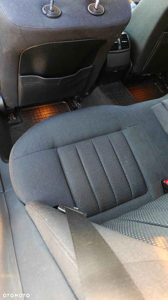 Mercedes-Benz Klasa E 200 CGI BlueEFFICIENCY Automatik Elegance - 11