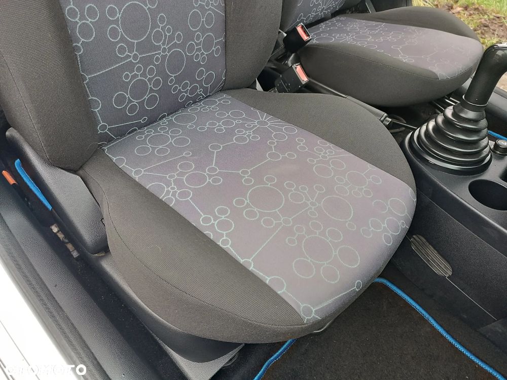 Ford Fiesta 1.4 Connection - 34