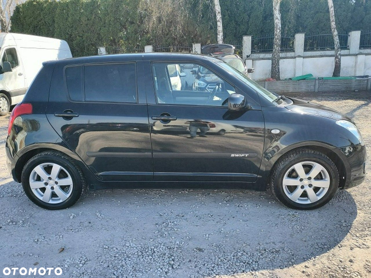 Suzuki Swift - 10
