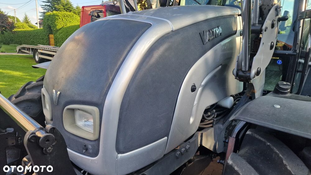 Valtra N121 HiTech, 130 koni, SISU 4cyl TURBO INTECOOLER, 141, 111, 101 - 19
