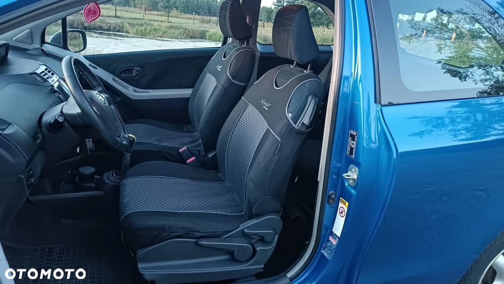 Toyota Yaris - 7