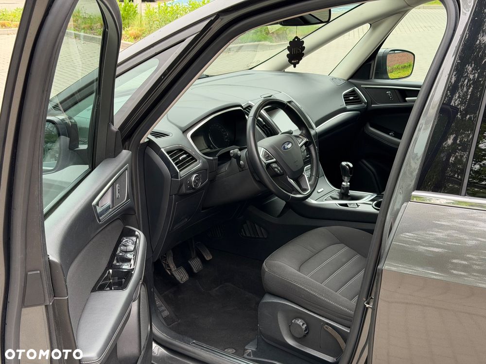 Ford Galaxy 1.5 EcoBoost S&S TITANIUM - 8