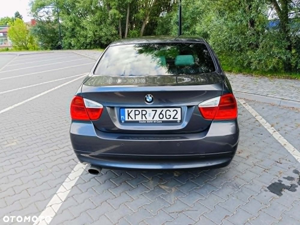BMW Seria 3 320i - 4