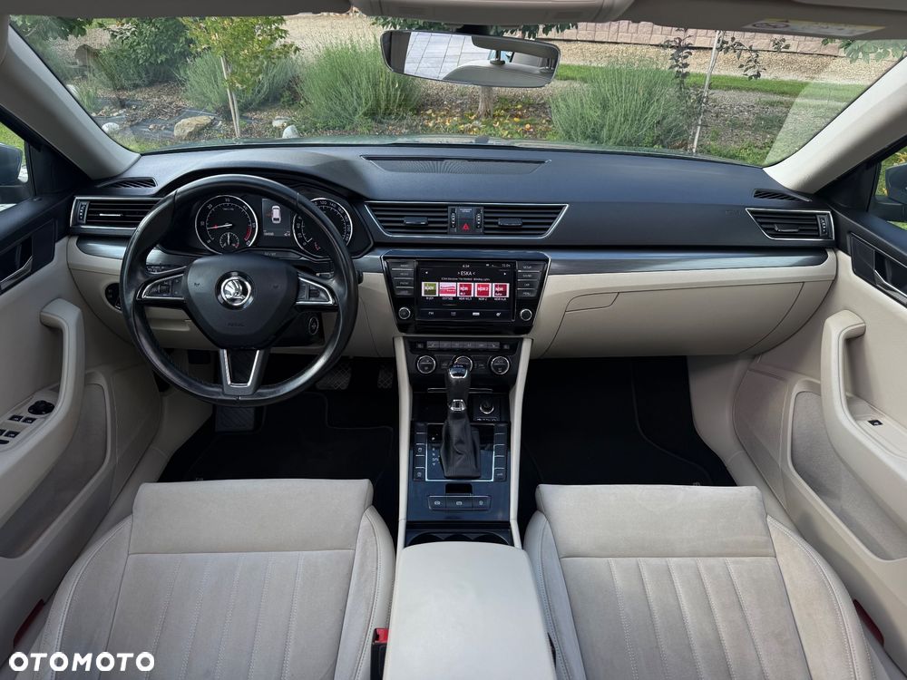 Skoda Superb 2.0 TDI Sportline DSG - 5