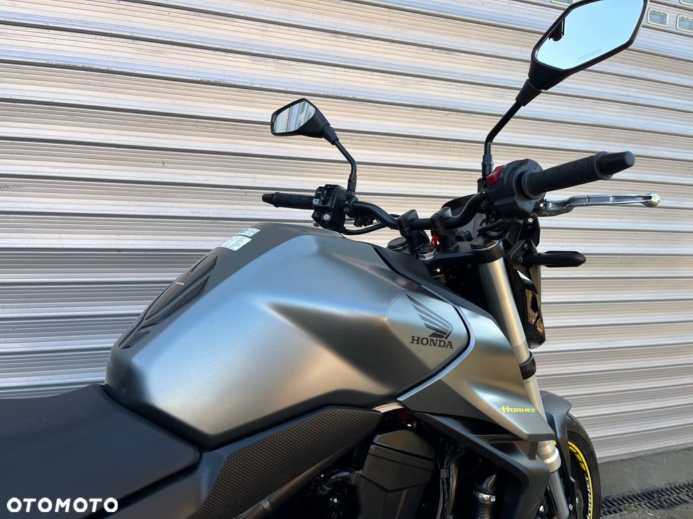 Honda Hornet - 30