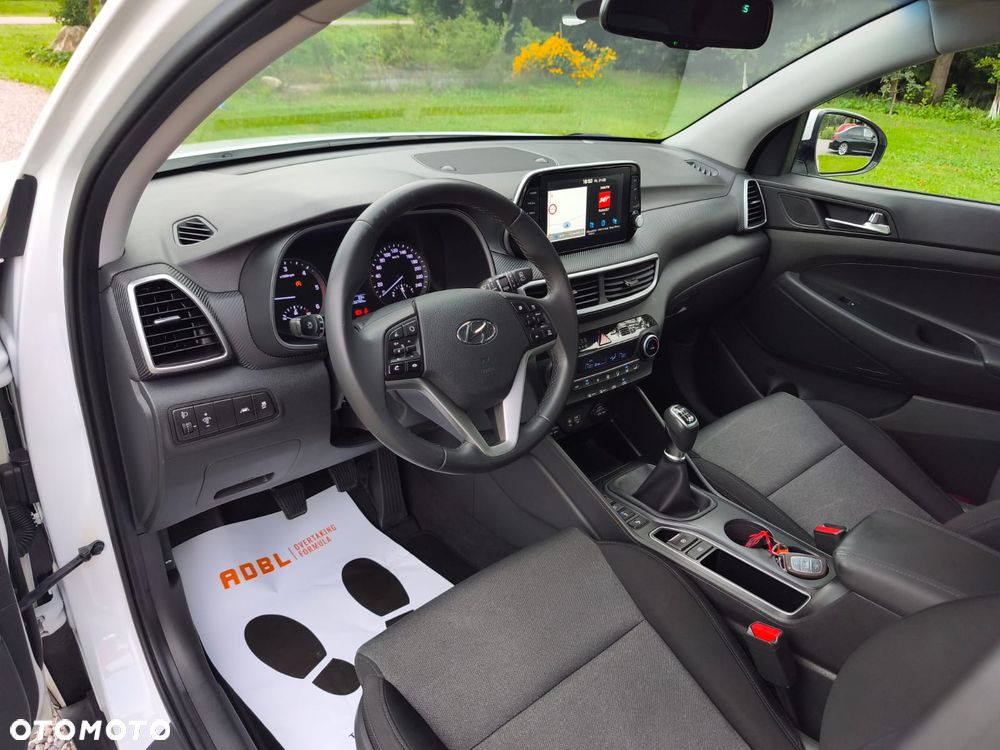 Hyundai Tucson 1.7 CRDI BlueDrive Style 2WD - 27