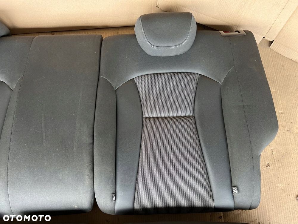 AUDI A1 8X KANAPA SIEDZENIE TYŁ TYLNA - 8