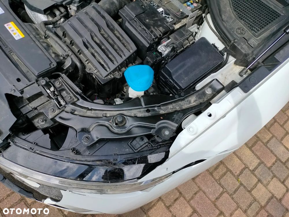 Volkswagen Passat - 9