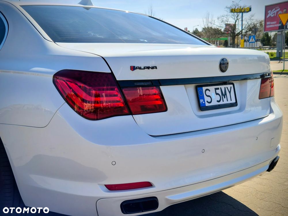 BMW Seria 7 - 32