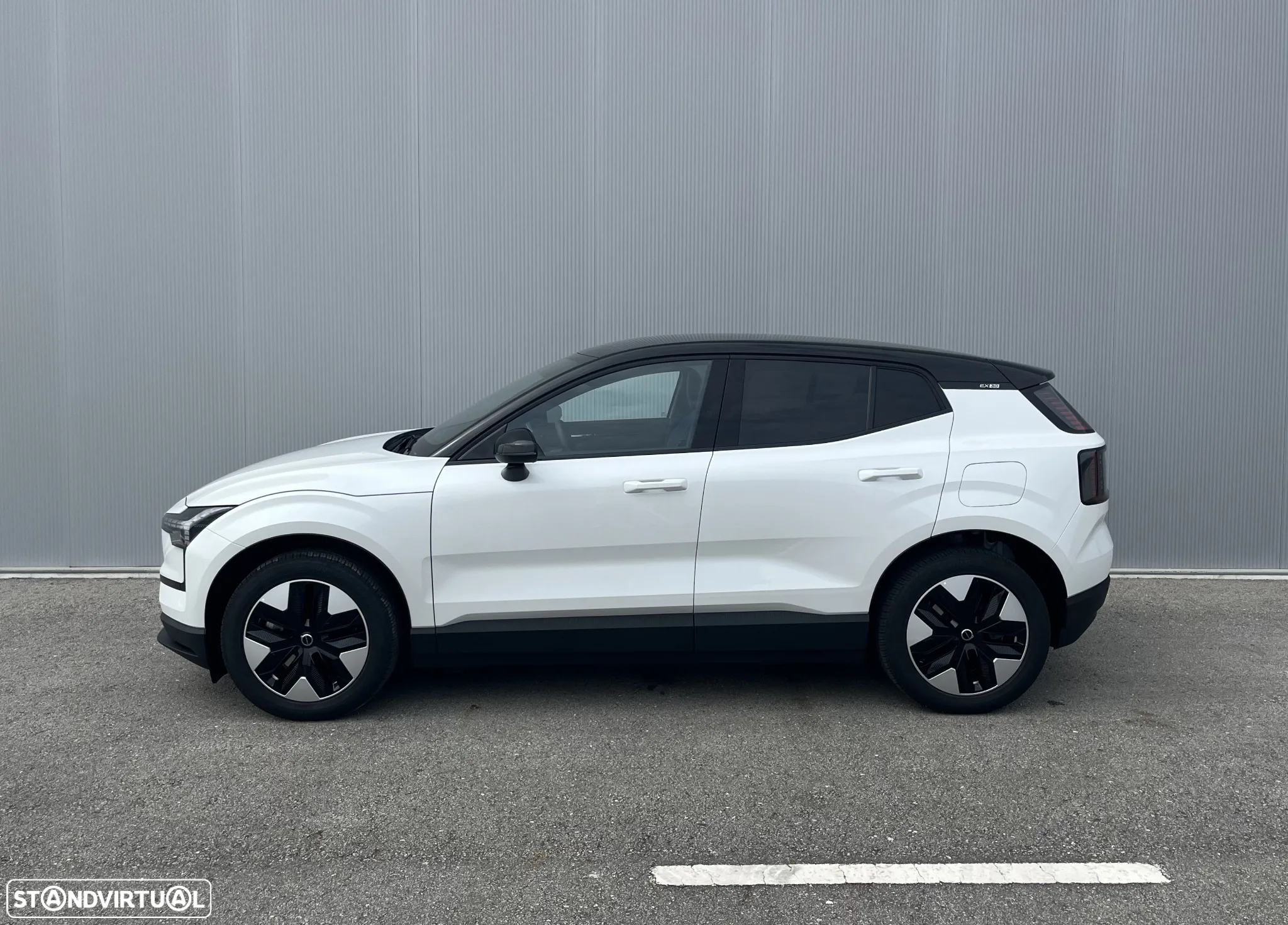 Volvo EX30 51 kWh Single Motor Plus - 8