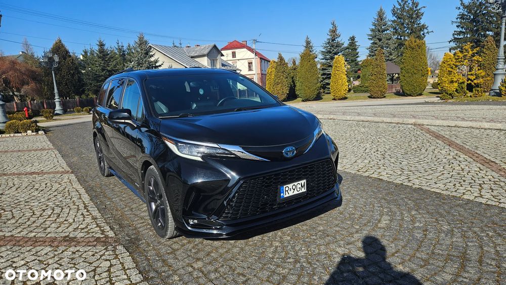 Toyota Sienna - 9