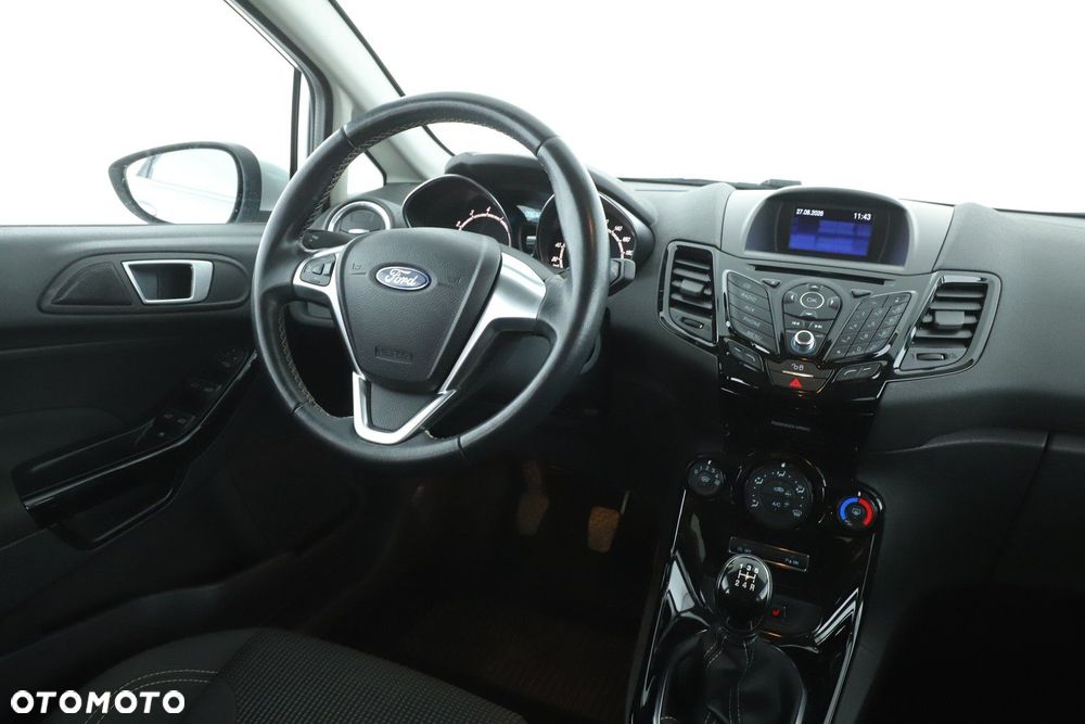 Ford Fiesta - 21
