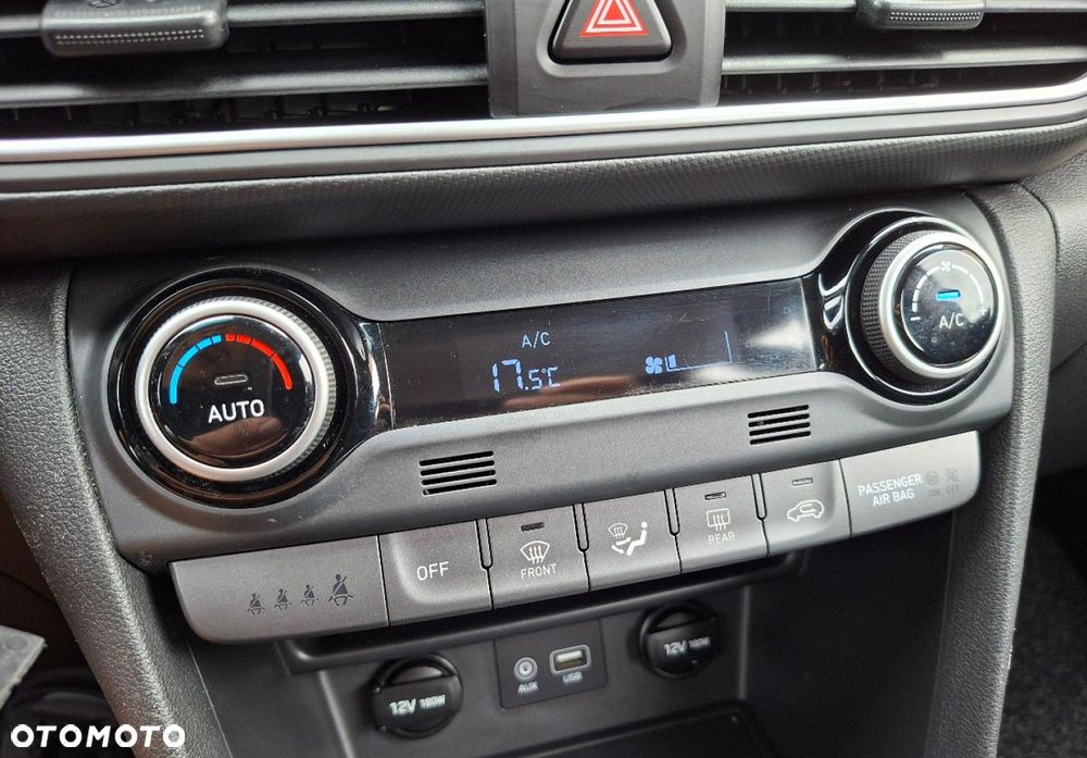 Hyundai Kona - 38