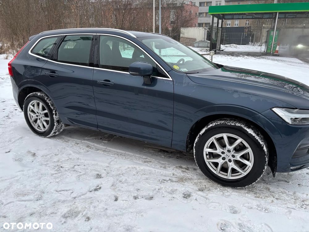 Volvo XC 60 B4 B Momentum Pro - 4