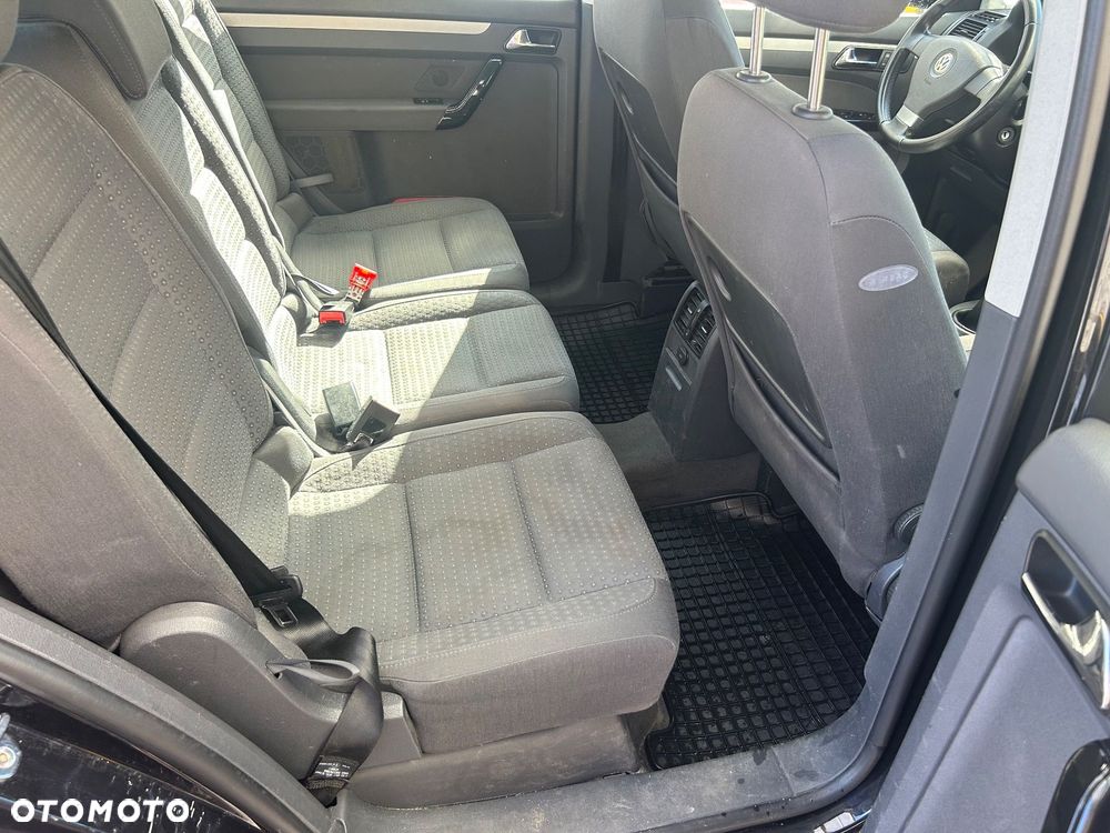 Volkswagen Touran 1.9 TDI Highline - 18