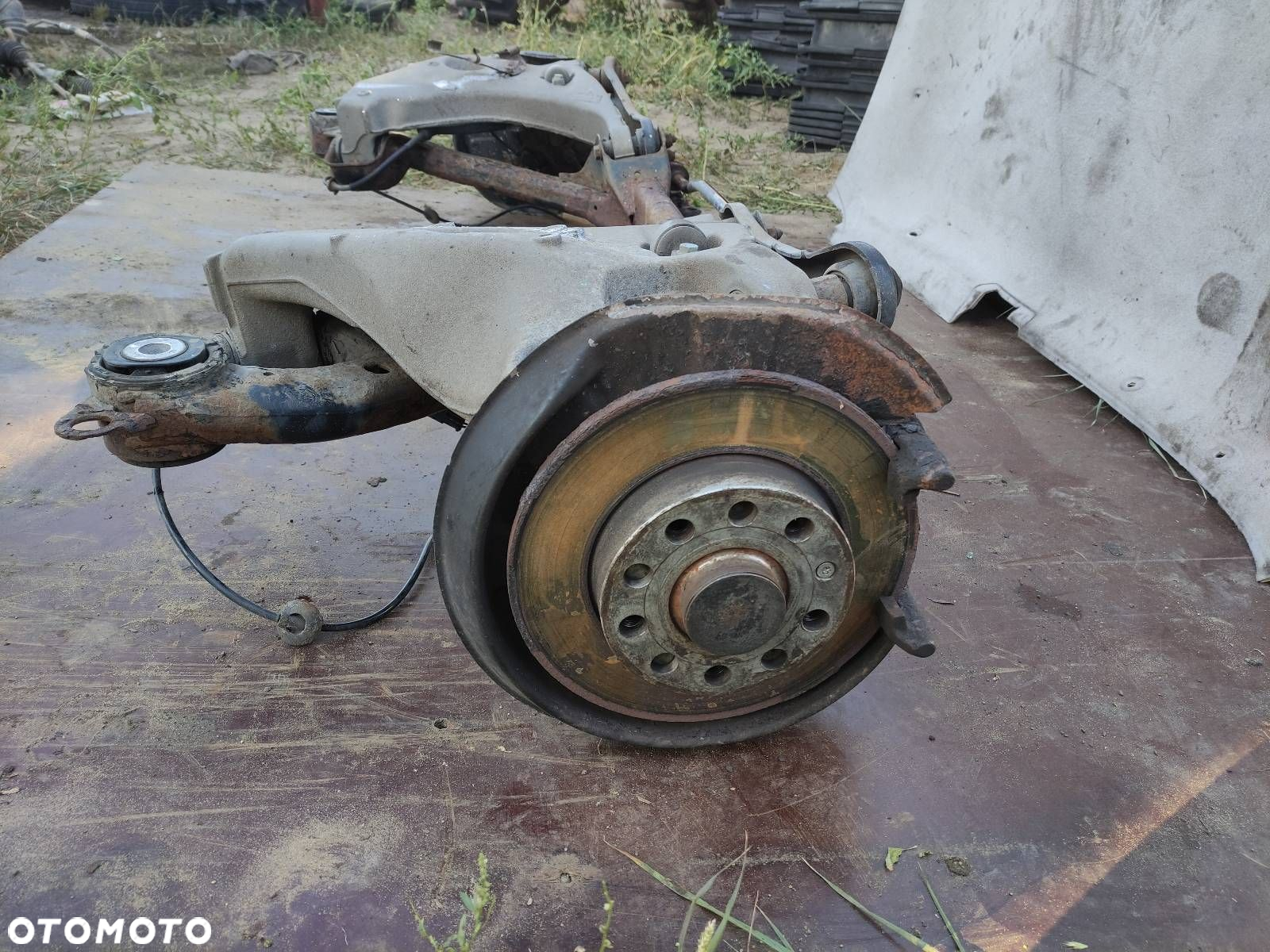 OŚ BELKA KOMPLETNE ZAWIESZENIE TYŁ AUDI A4 B6 SEDAN - 9