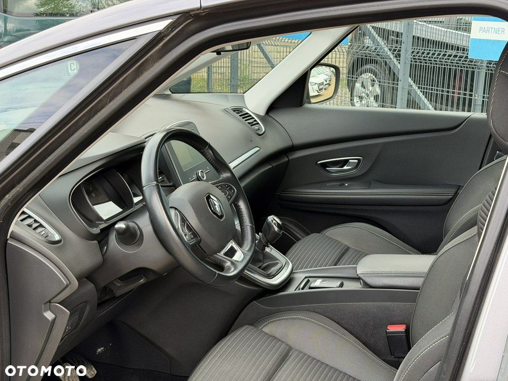 Renault Scenic - 10