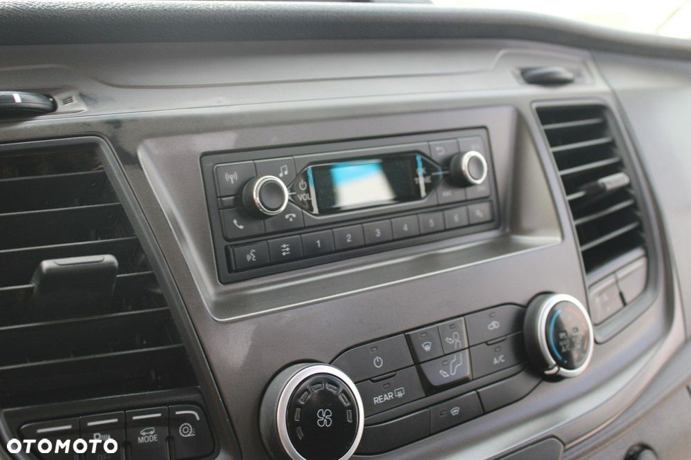 Ford Transit - 24
