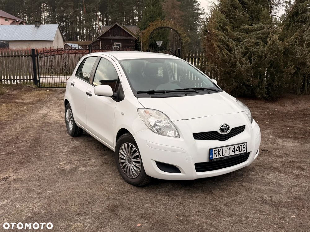 Toyota Yaris - 1