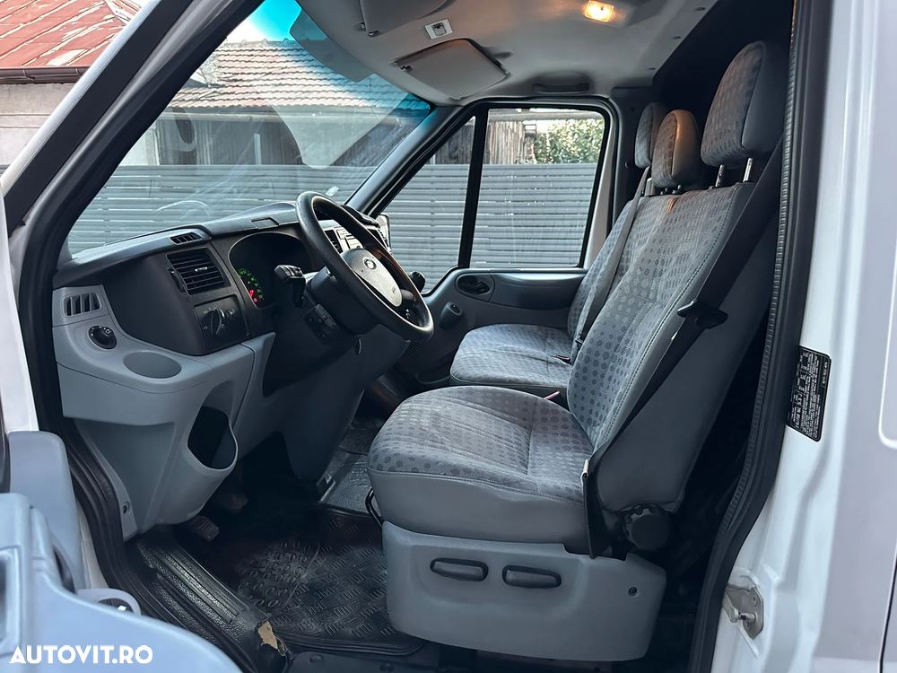 Ford Transit - 11
