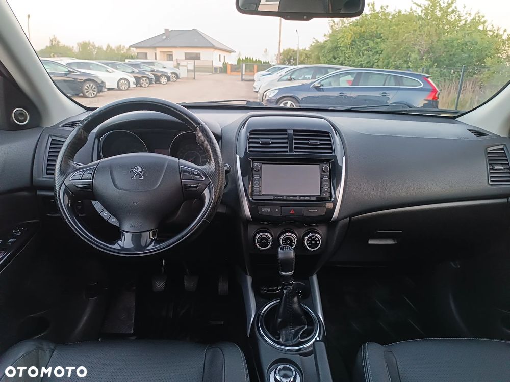 Peugeot 4008 - 24
