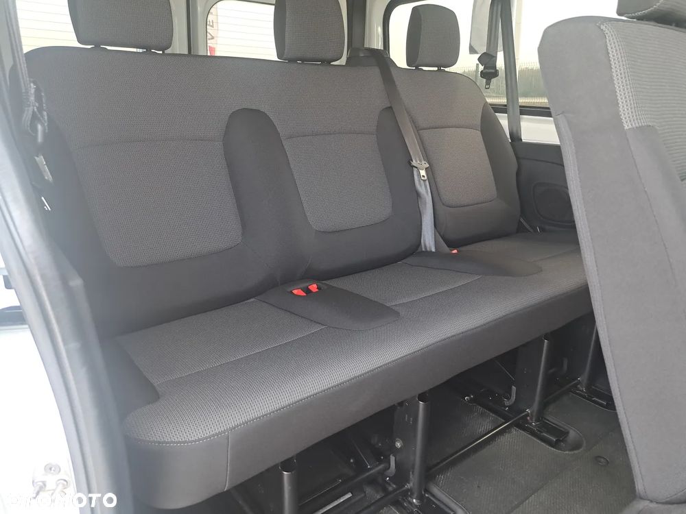 Renault Trafic - 10