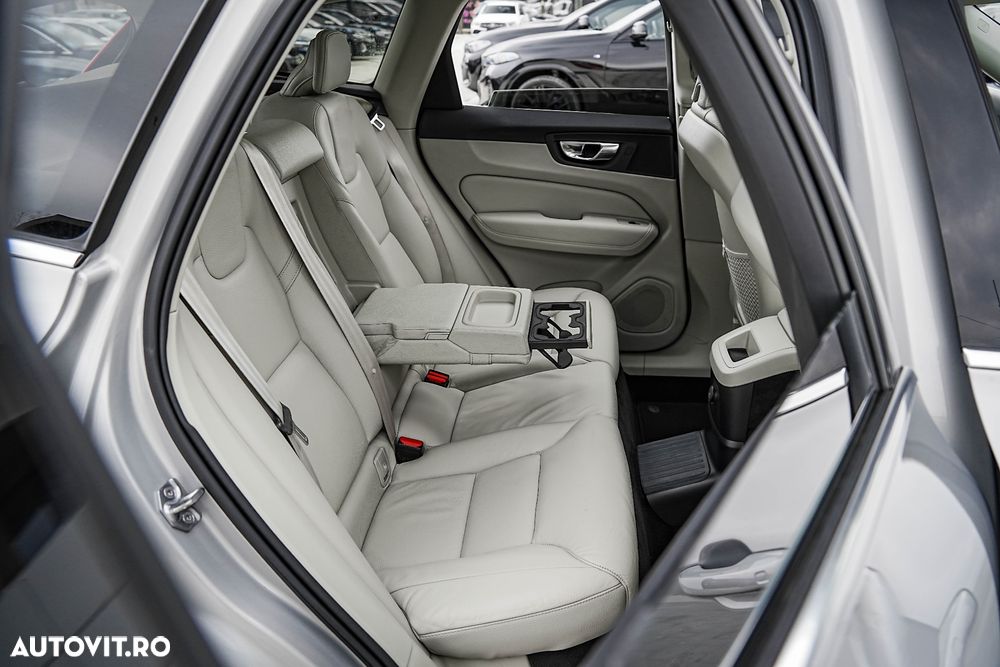 Volvo XC 60 Recharge T6 Twin Engine eAWD Inscription Expression - 22