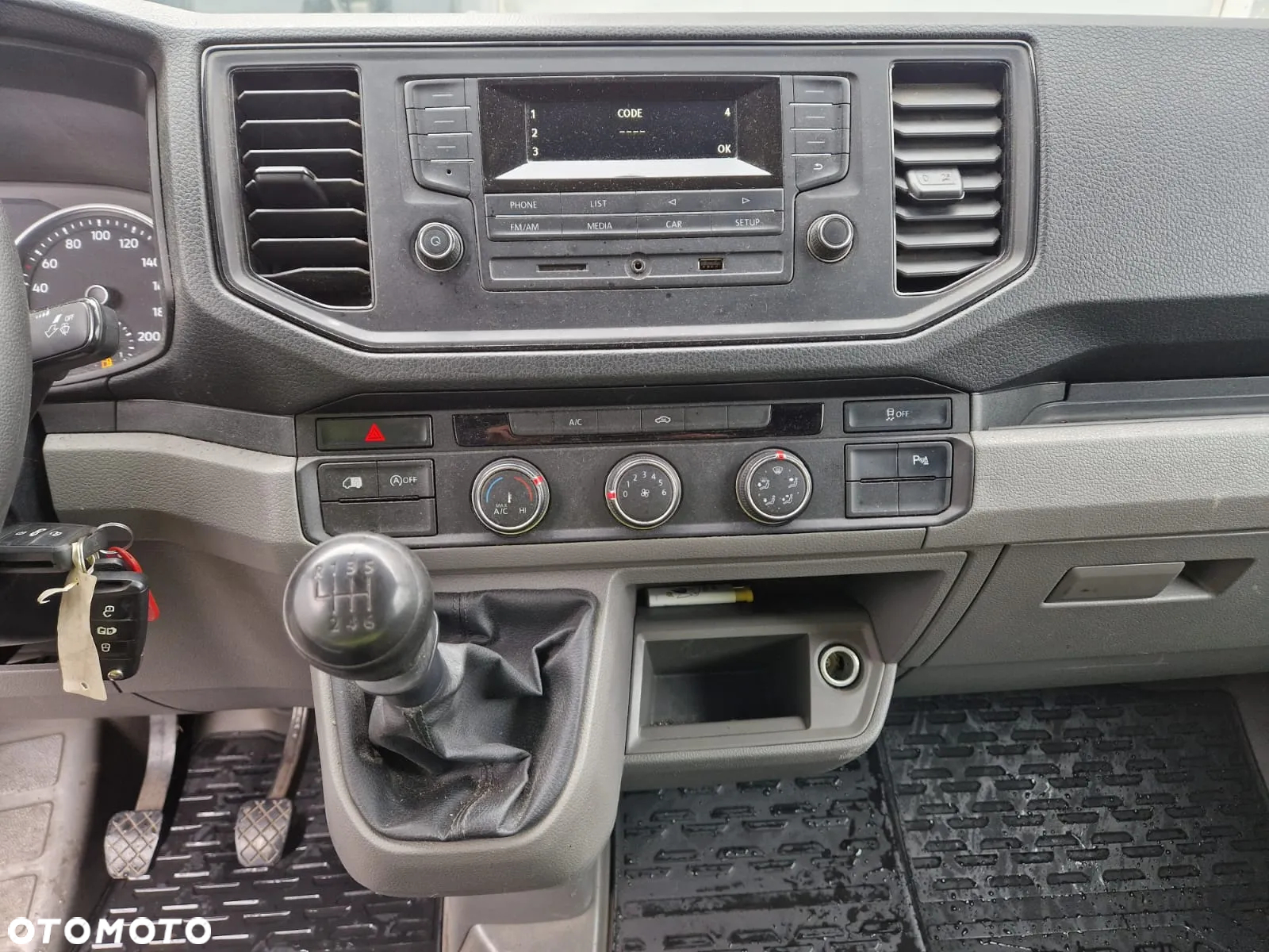 Volkswagen CRAFTER - 11