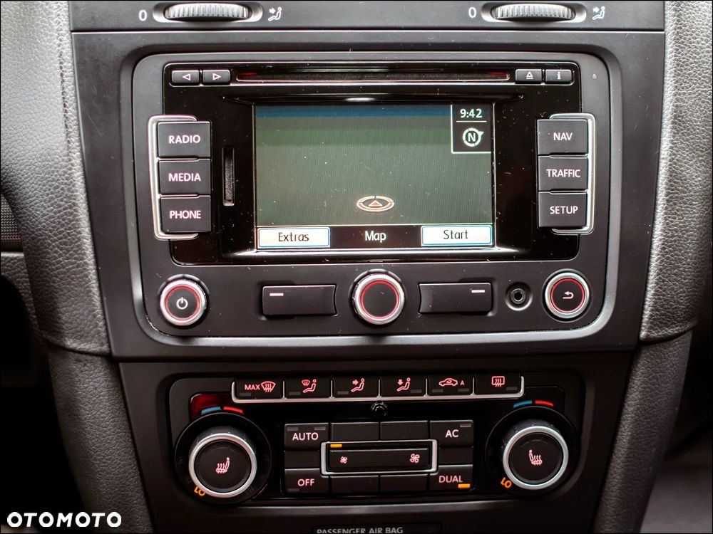 Volkswagen Golf - 25